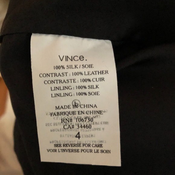 Elegant Black Sleeveless Dress - Picture 11 of 12